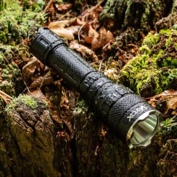 LED RGBW Dimbaar rechargeable flashlight LED/15W/5V IP66 1500 lm 48 h 2000 mAh