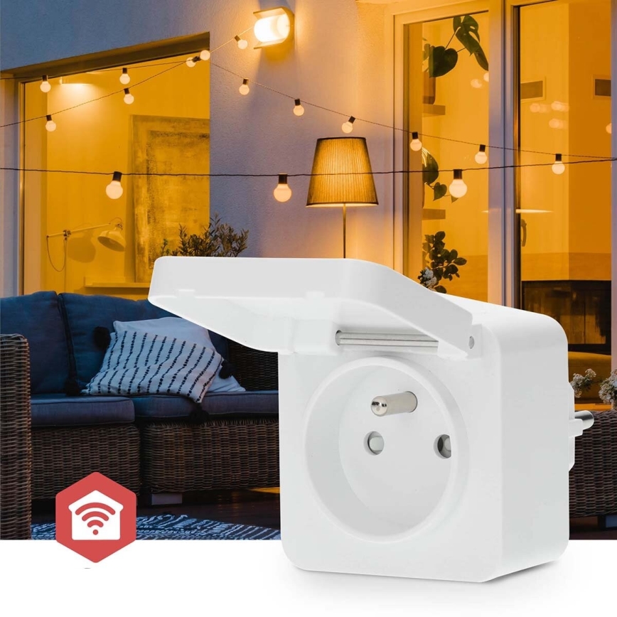 Prise connectée Smartlife 3680W/230V/ Type E/16A Wi-Fi Tuya IP44